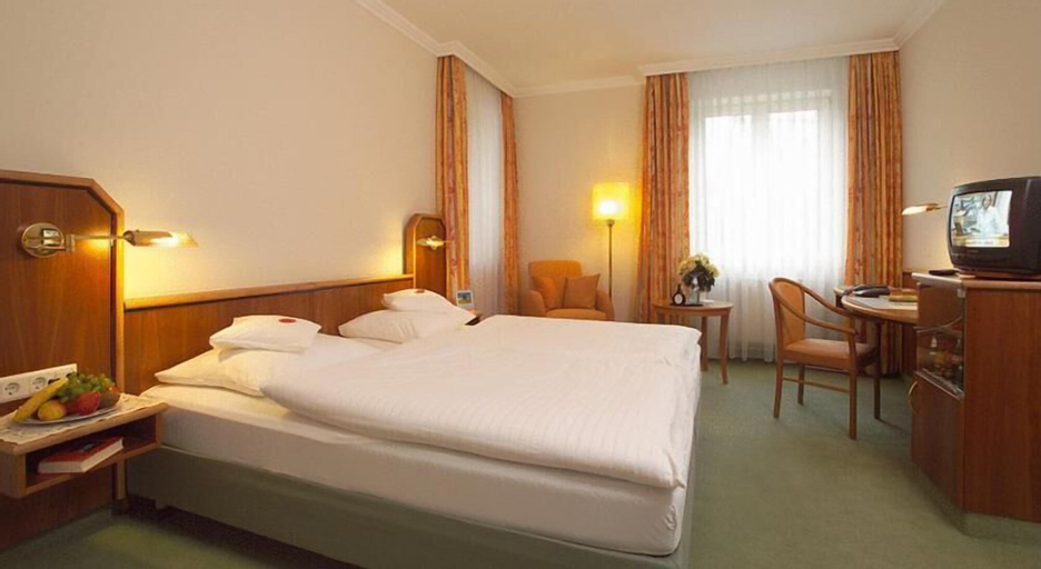 Bedroom 2, Hotel Haus am Park, Hochtaunuskreis