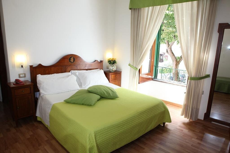 Bedroom 4, La Magnolia Hotel Sorrento, Napoli