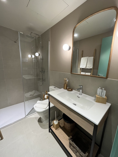 Bathroom 2, Lindala Natural, Valencia