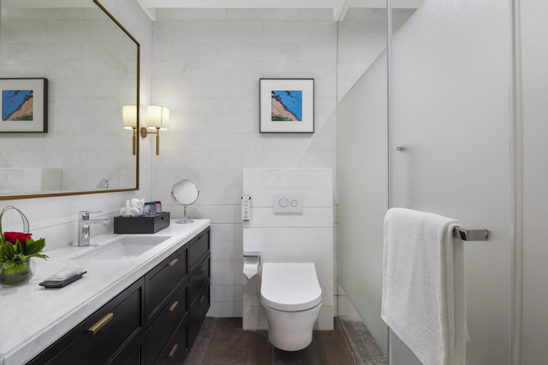 Bathroom 21
