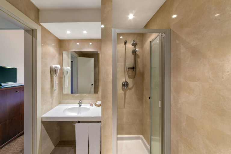 Bathroom 5, Living Hotel, Milano