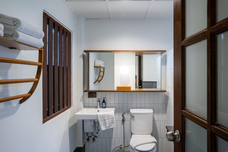 Bathroom 5, RB Resort, Pattaya