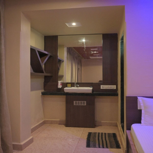 Bedroom 1, SUKHSAGAR BEACH RESORT Kunkeshwar, Sindhudurg