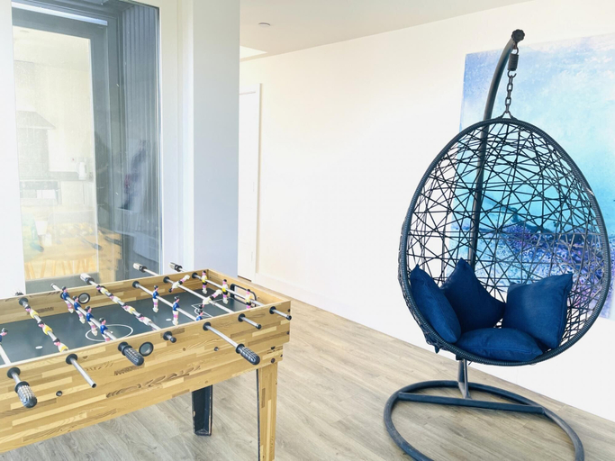 Room 3, Diamond Penthouse in Cambridge, Cambridgeshire