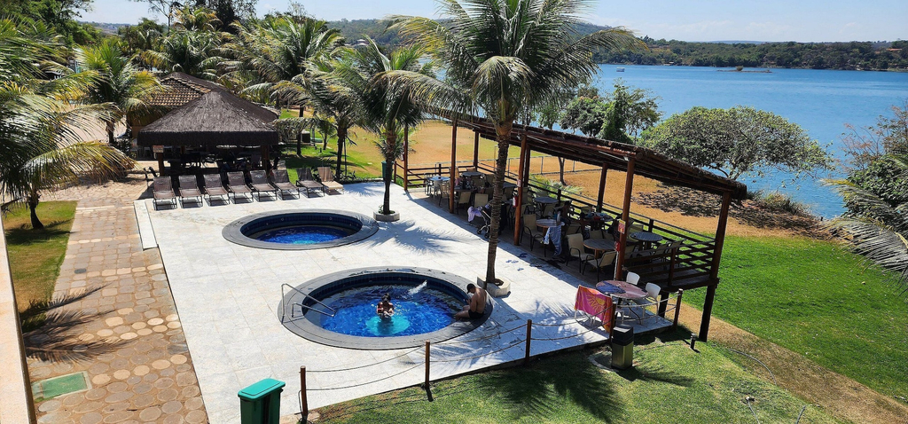 Outdoor spa tub, Aldeia do Lago, Caldas Novas