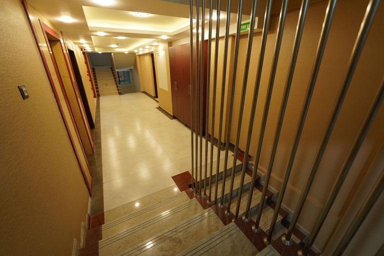 Others 5, Hotel Maharani, Kottayam
