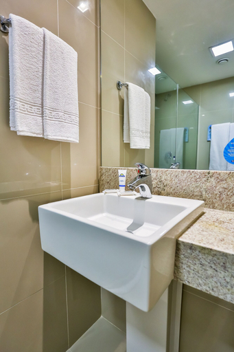 Bathroom 3, Days Inn Rio de Janeiro, Lapa, Rio de Janeiro