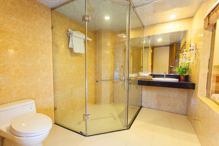 Bathroom 5, Sapa Centre Hotel, Sa Pa