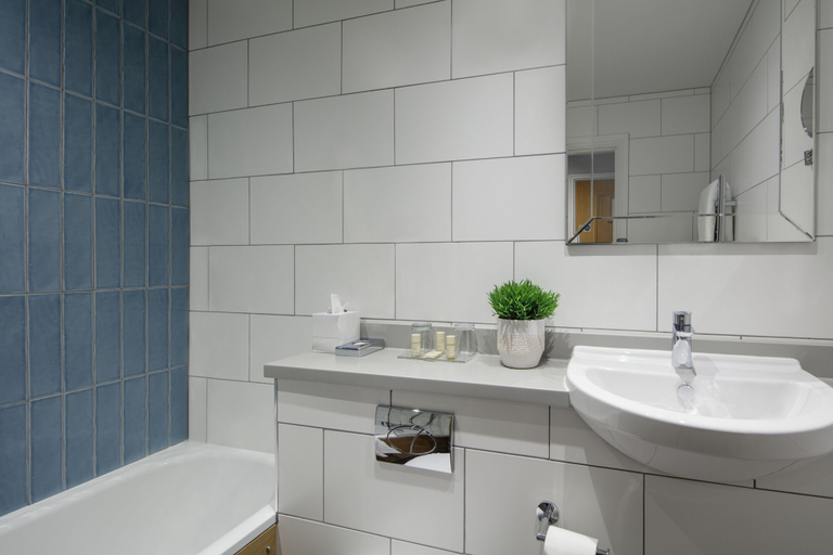 Bathroom 5, Sketchley Grange Hotel & Spa, Leicestershire