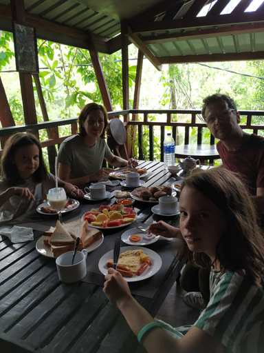 Food & Drinks 5, Sinharaja Forest Gate, Kotapola