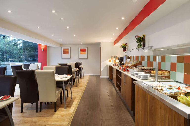 Food & Drinks 5, Ramada Hounslow - Heathrow East, London