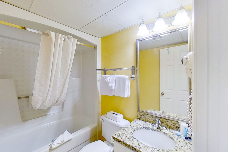Bathroom 4, Ocean Park Resort by Vacasa, Horry