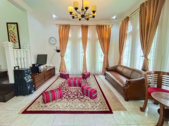 Bedroom 3, Villa Kota Bunga DD3-22 - 3BR with Pool by Zahra Al-Jazeerah, Bogor