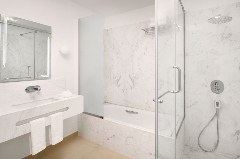 Bathroom 7