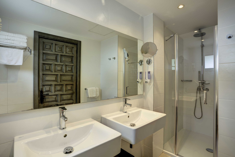 Bathroom 4, TUI MAGIC LIFE Cala Pada, Baleares