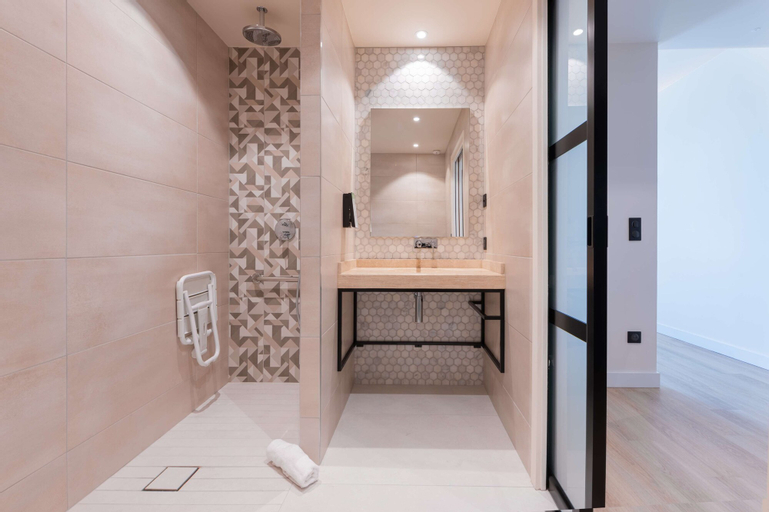 Bathroom 3