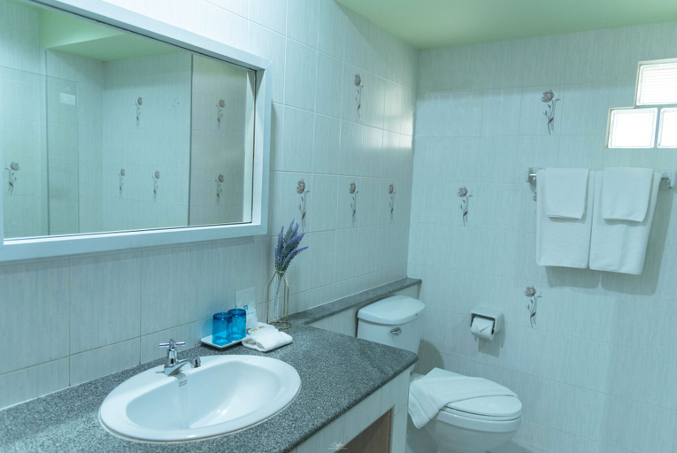 Bathroom 3, Park 38 Hotel, Phuket Island