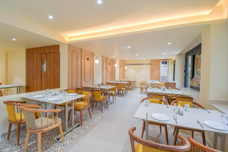Food & Drinks 3, Hotel Vrishali Executive, Kolhapur