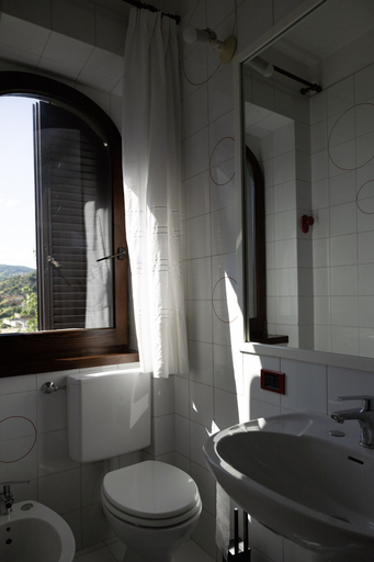 Bathroom 5, Villa La Ginestra, Arezzo