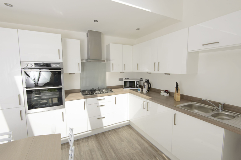 Others 5, Riverside Villas, Manchester