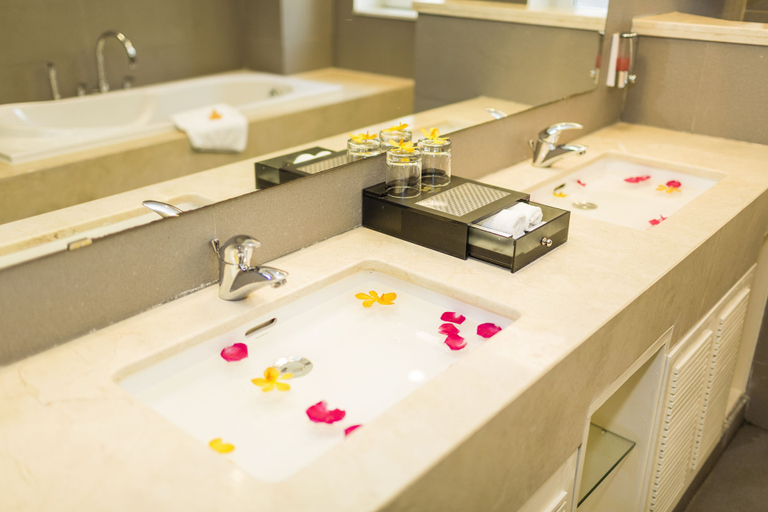 Bathroom 4, Hong Ha Hotel, Hoàn Kiếm