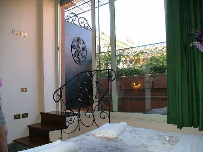 Bedroom 4, Hotel Okapi, Rome