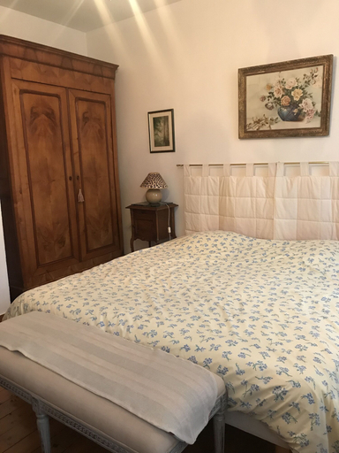 Bedroom 4, Chambres d'hotes Alain & Nicole, Charente