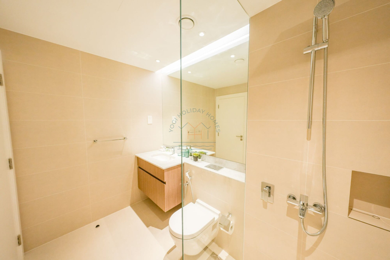 Bathroom 3, Yogi - Luxury Apartment With Sea View Close to the Beach, Dubai