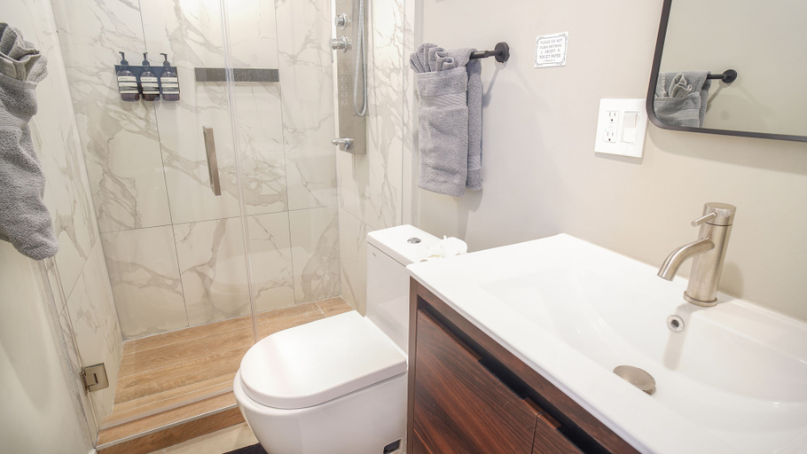 Bathroom 3, Modern apartment in the heart of miami, Miami-Dade