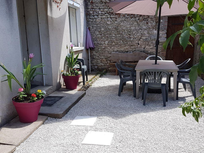 Others 5, Proche Chateau, Loir-et-Cher