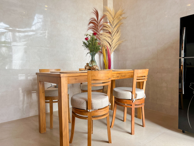 Others 5, Golden Bamboo, Gianyar