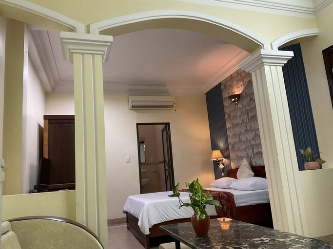 Bedroom 12