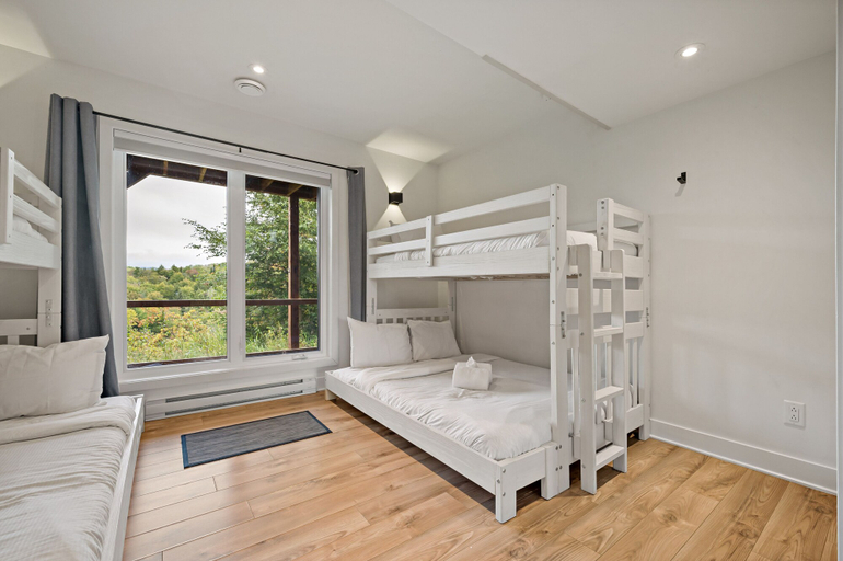 Bedroom 3, Alpine Chalet - RVMT, Les Laurentides
