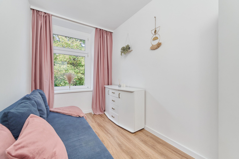 Bedroom 3, Stylish Wroclaw Apartment by Renters, Środa Śląska
