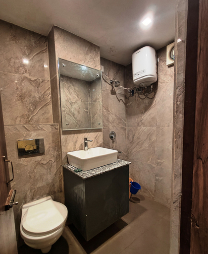 Bathroom 4, Green Valley Hotel, Kamrup Metropolitan