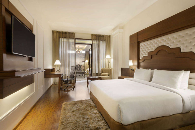 Bedroom 30