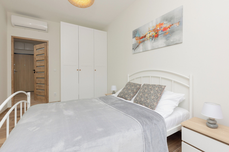 Bedroom 3, Lux Apartment Manufaktura by Renters, Łódź