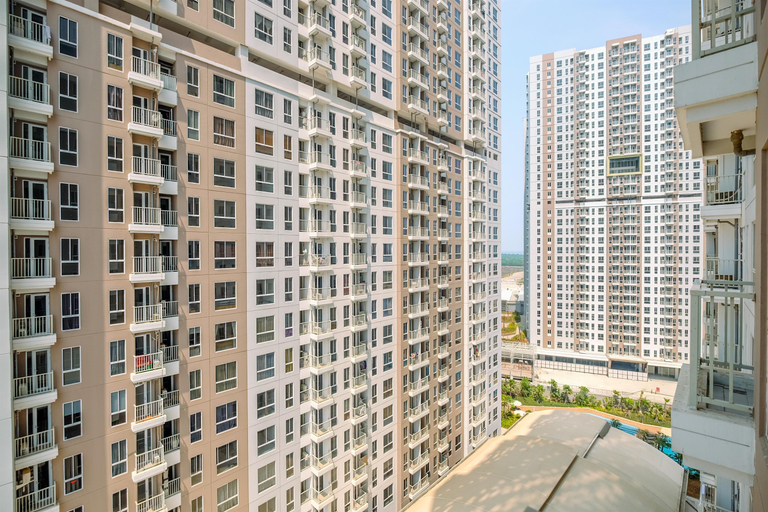 Exterior & Views, Modern and Comfy Studio at Tokyo Riverside PIK 2 Apartment By Travelio, Tangerang