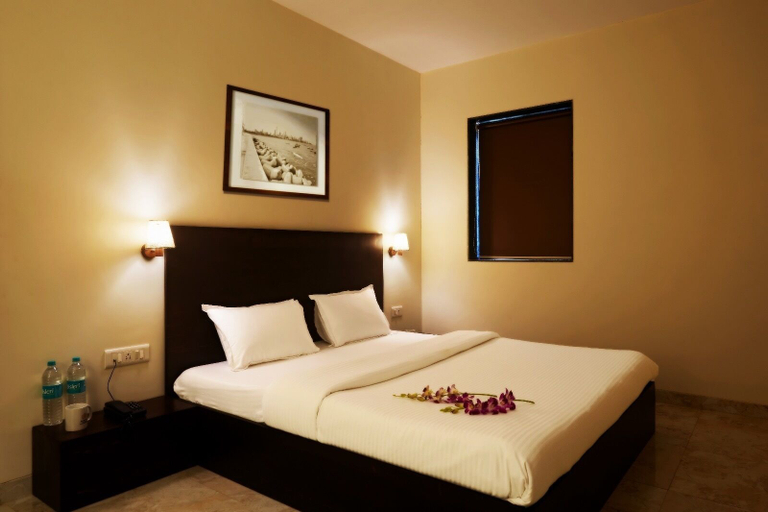 Bedroom 2, The Aksa Hotel, Mumbai Suburban