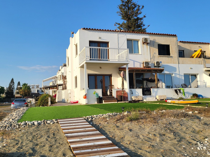Exterior & Views 2, Mattis Seafront Beachhouse, Larnaca