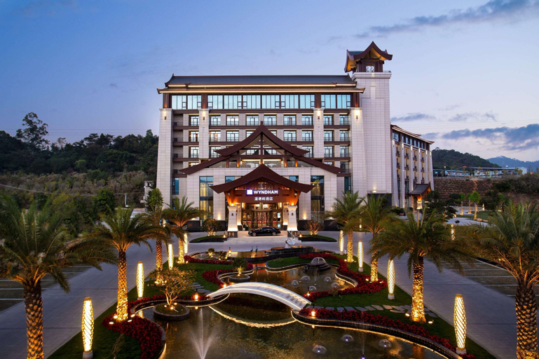 Wyndham Xinyi Lotus Lake, Maoming