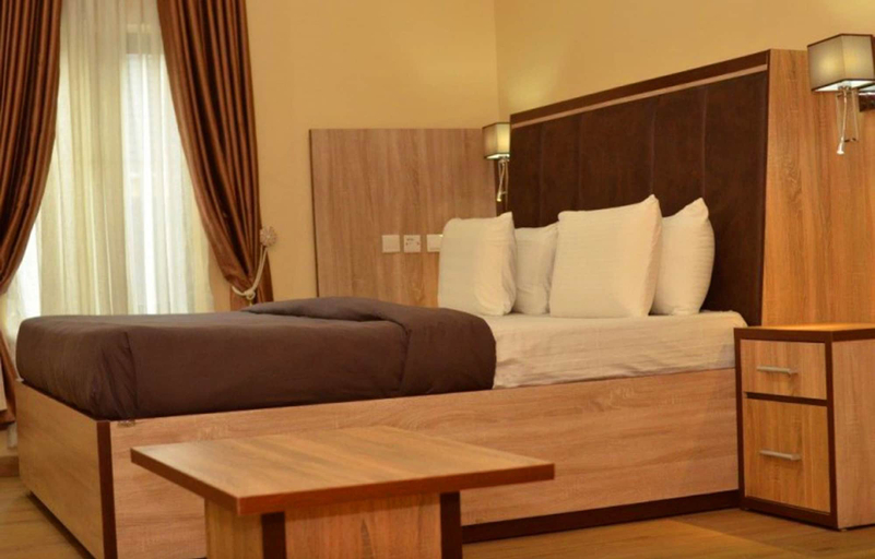 Bedroom 2, CASONI INTERNATIONAL HOTELS AND SUITES, Obio/Akp