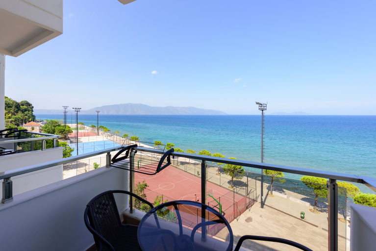 Others 5, Navy Hotel, Vlorës