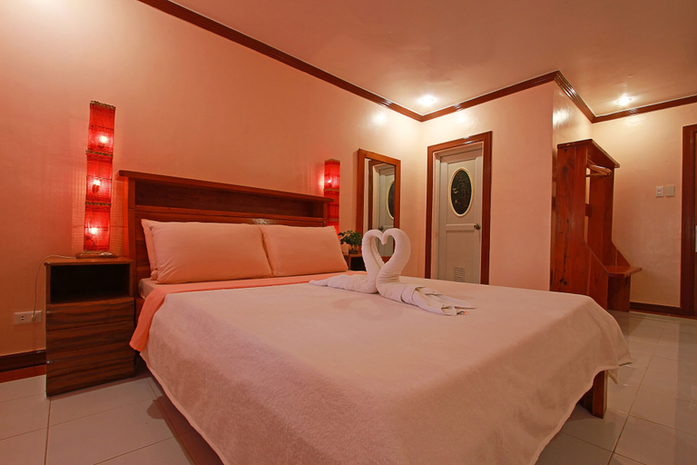 Bedroom 4, Nigi Nigi Too Beach Resort, Malay