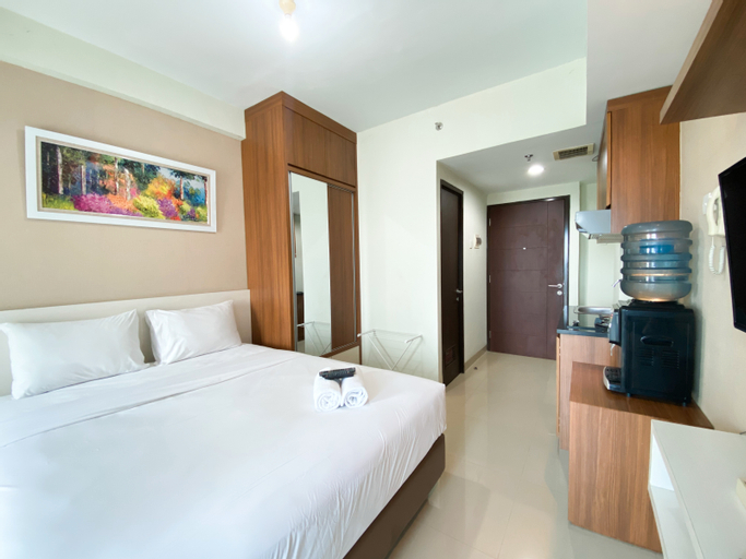 Bedroom 4, Warm and Cozy Living Studio Room Grand Dhika City Apartment By Travelio, Bekasi
