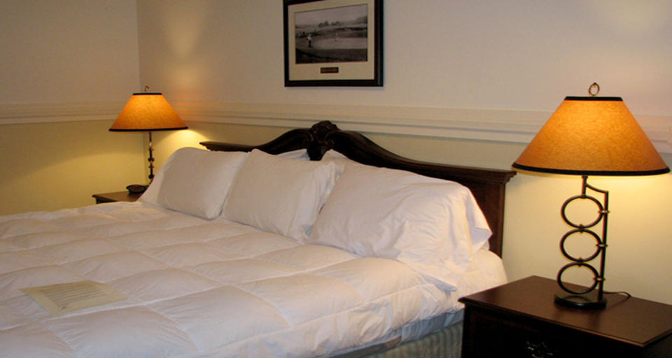 Bedroom 2, The Shawnee Inn And Golf Resort, Monroe