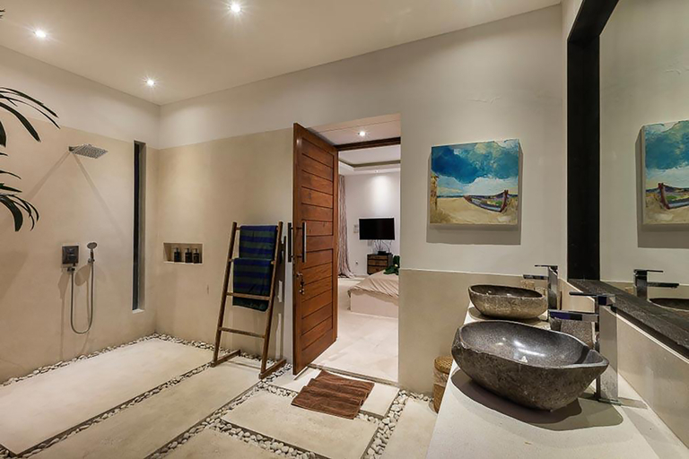 Bathroom 3, Villa Kallayaan, Central Seminyak - 10 mins walk from Oberoi, Badung
