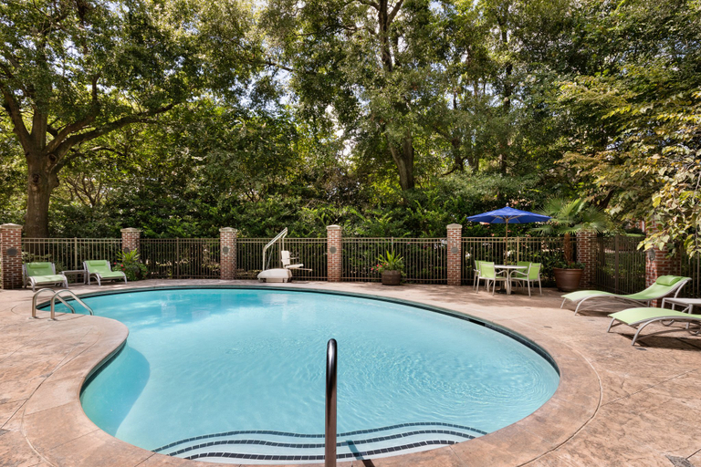 Sport & Beauty 5, Holiday Inn Express & Suites CHARLESTON - MOUNT PLEASANT by IHG, Charleston