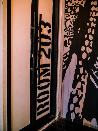 Others 5, Zeds hidden Room 203 in bangkok, Phra Nakhon