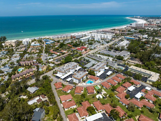 Exterior & Views 2, Coastal Paradise Condo, Sarasota